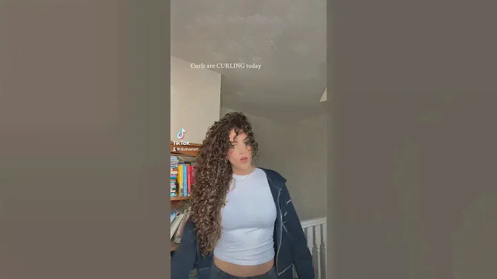 Products : Kerastase leave in , John Frieda dream curls mousse & Briogeo rice amino gel #curlyhair